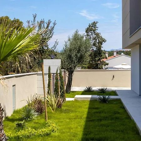 Meta Holiday home Petrcane
